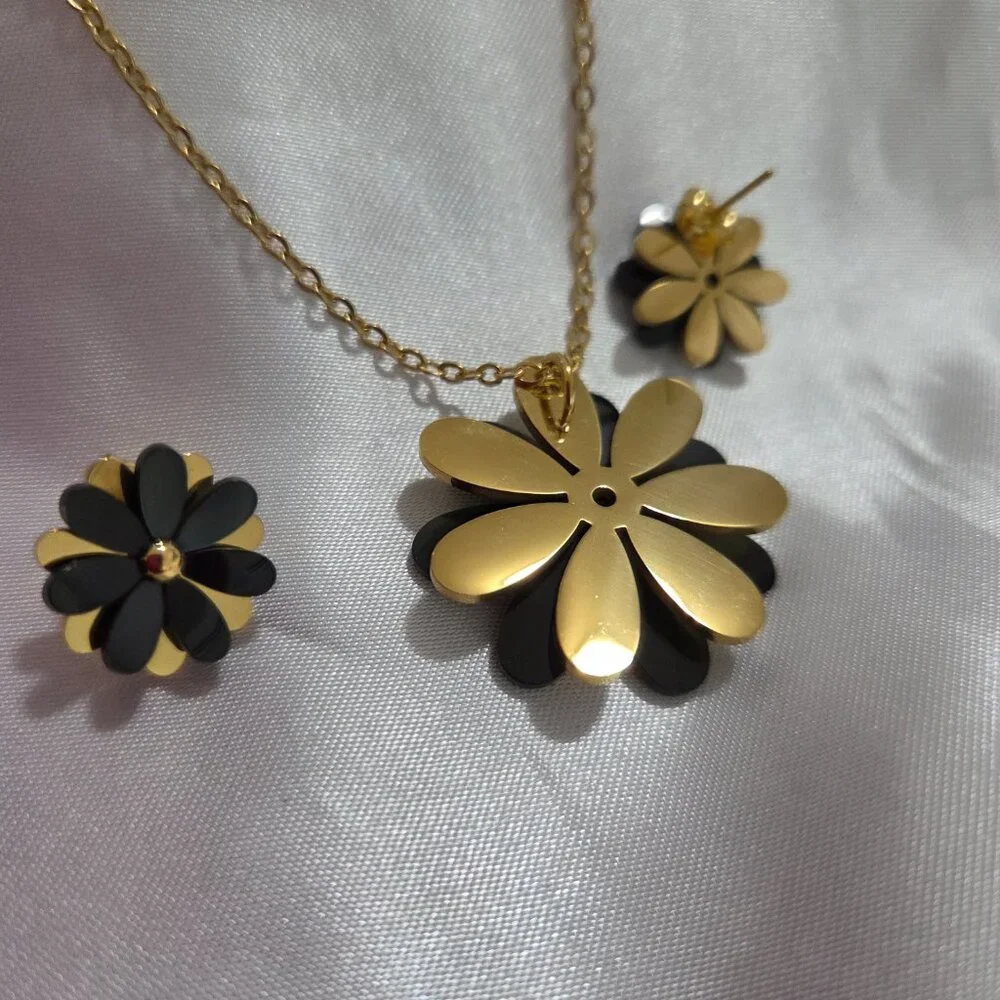 18K Gold Plated Necklace and Earrings Women's Jewelry Set
